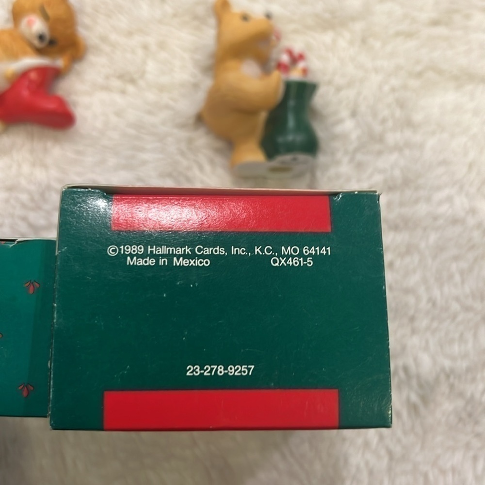 2 Vintage Hallmark Collector’s Series Cinnamon Bear Keepsake - Picture 7 of 9